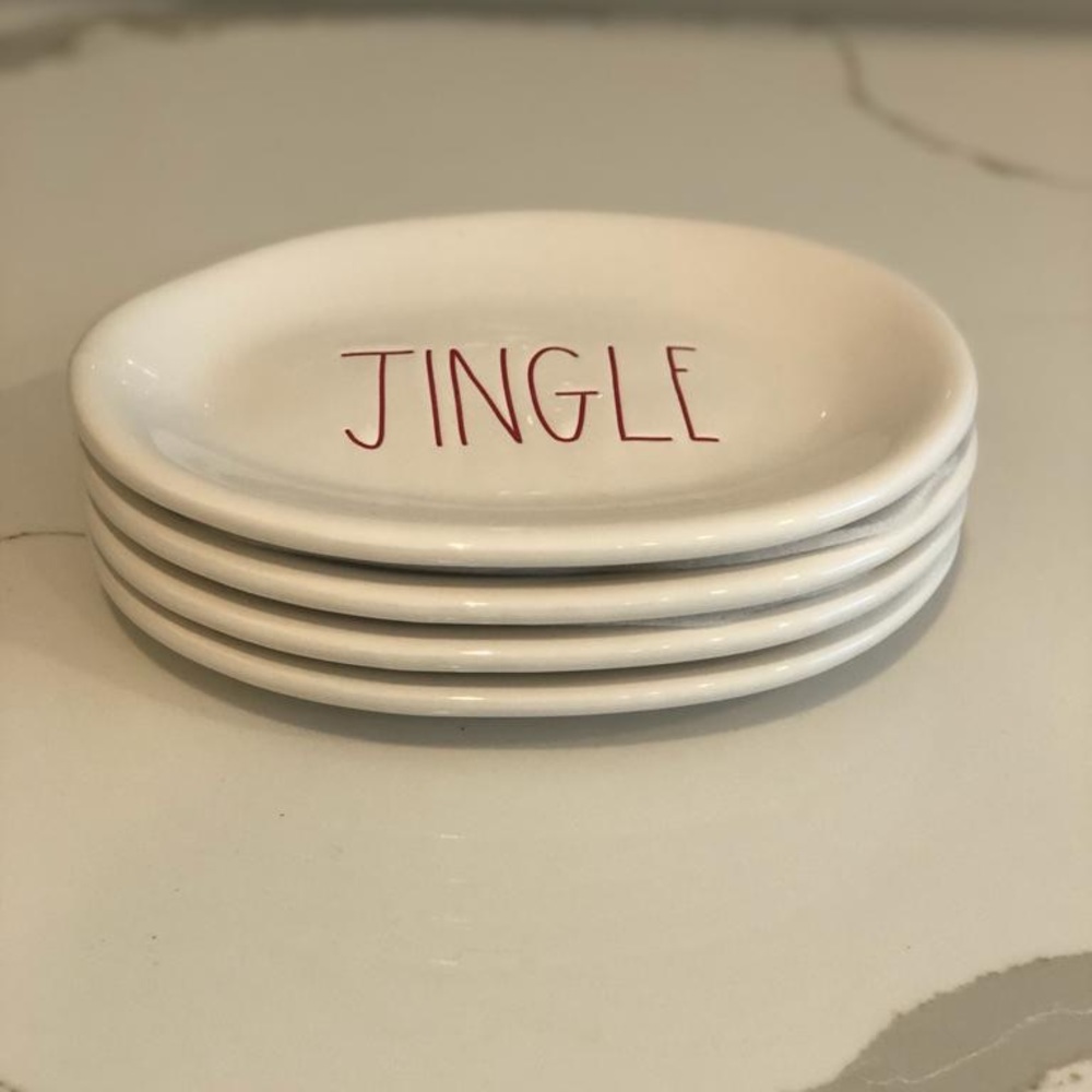 Rae Dunn Jingle plates set of 4